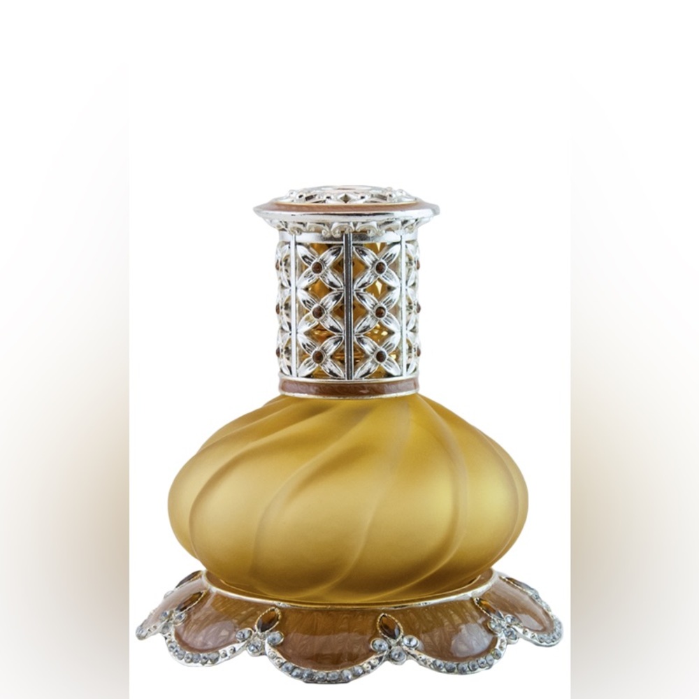 Alexandria’s Amber Rose fragrance oil lamp (H)